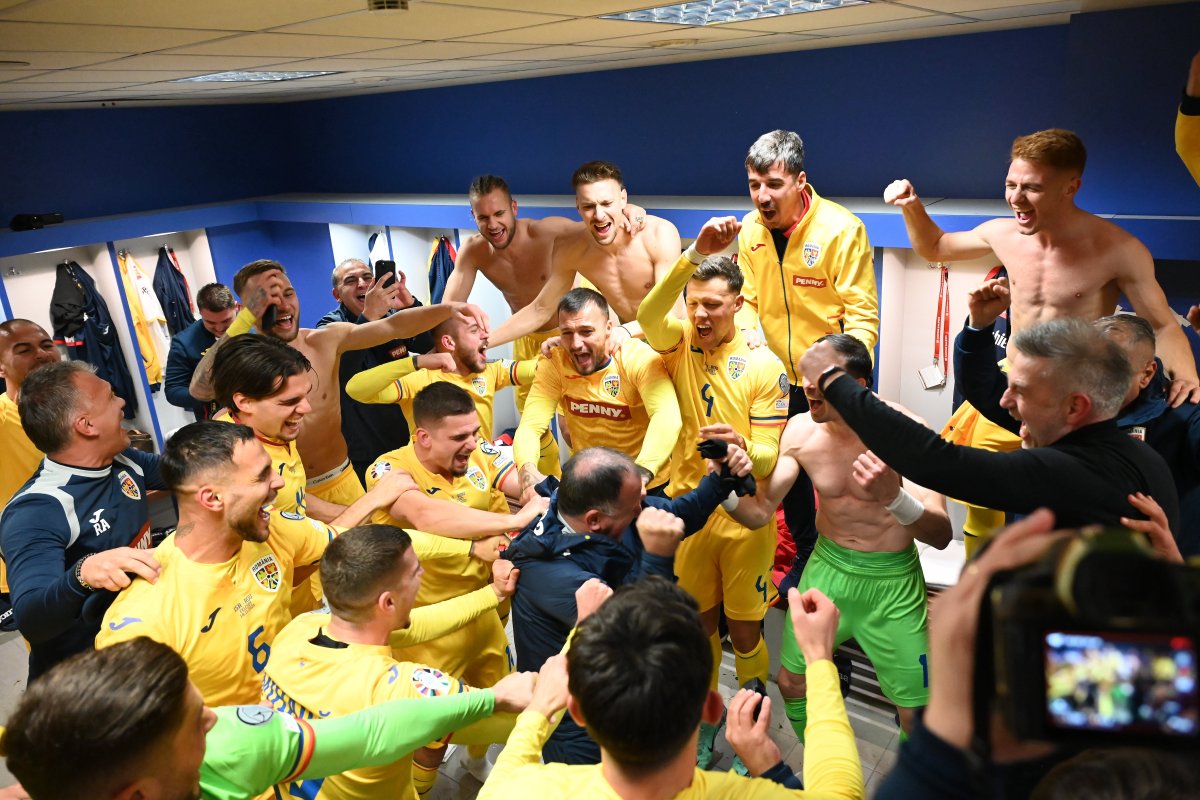 Ianis Hagi, 26 de ani, și Edward Iordănescu, 47 de ani, au colaborat cu succes la echipa națională a României, dar nu vor relua cooperarea și la Legia