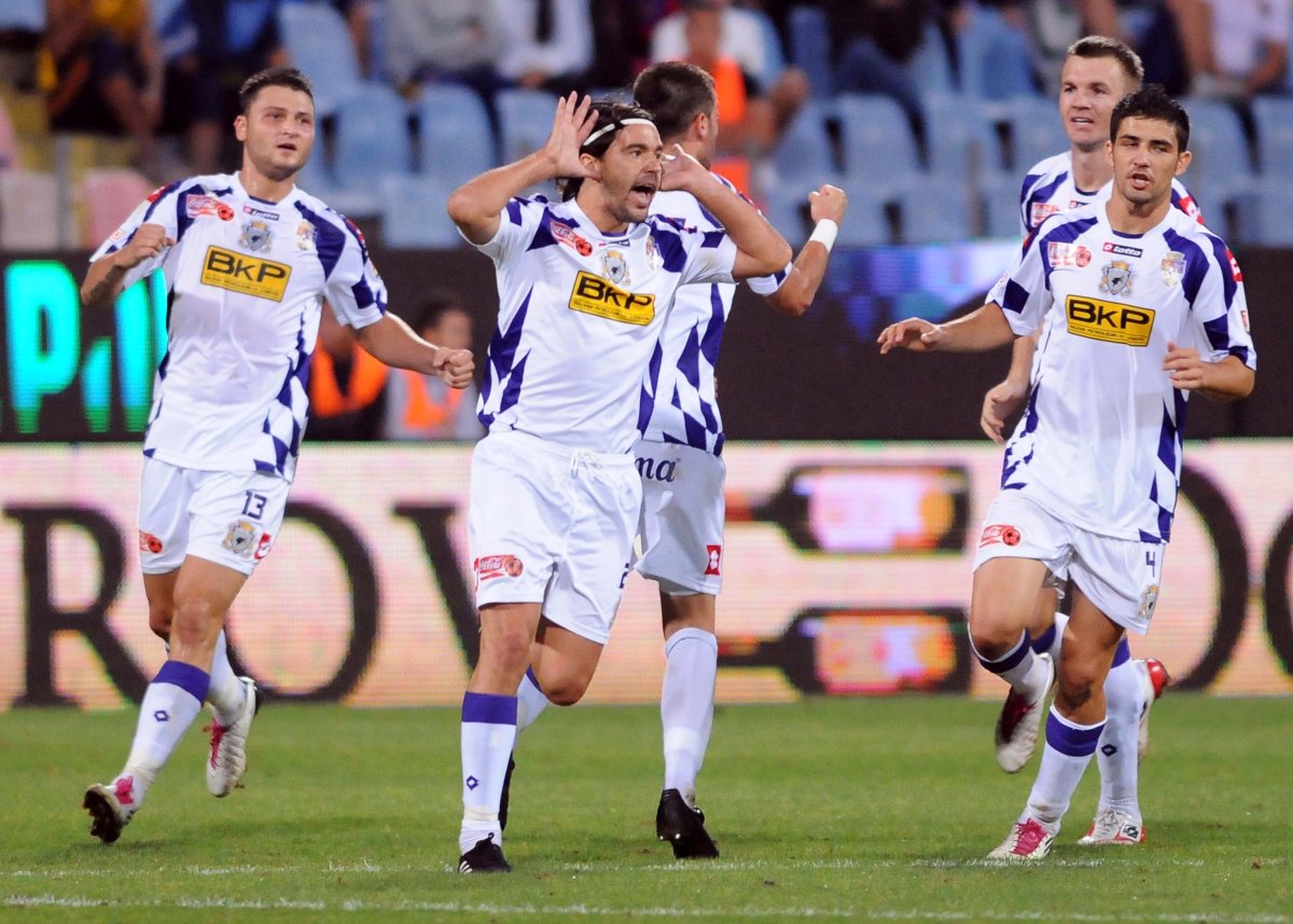 Cosmin Contra a jucat și a antrenat pe Poli Timișoara