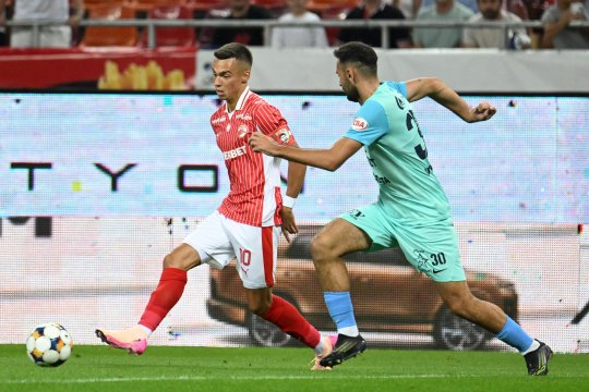 Dinamo - UTA Arad 1-1. ”Câinii” au terminat meciul cu doi oameni mai puțin