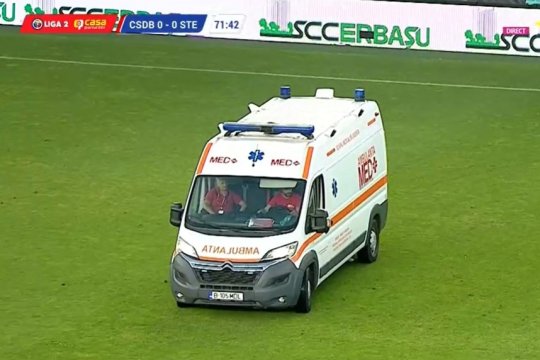 Accidentare gravă la CS Dinamo - Steaua! A fost scos cu ambulanța de pe teren