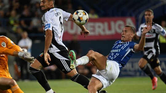 Verdictul specialistului în arbitraj după cea mai controversată fază din Farul - U Cluj: ”VAR-ul are toate elementele să stabilească asta”