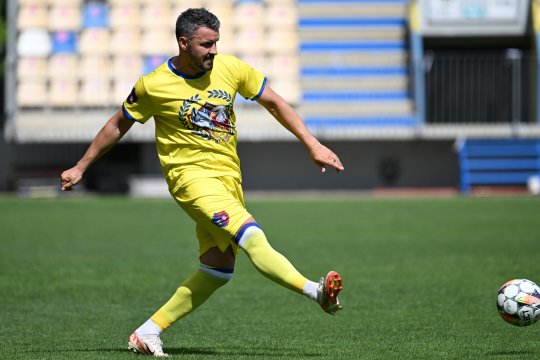 Constantin Budescu a făcut senzație pe terasa unui restaurant! Imagini de excepție cu fostul mijlocaș de la FCSB