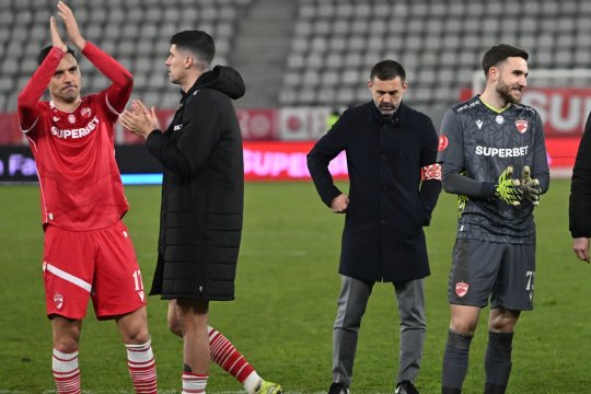 Un titular de la Dinamo, ofertat de fosta echipă a lui Andrea Pirlo. Kopic nu a dat răspunsul final