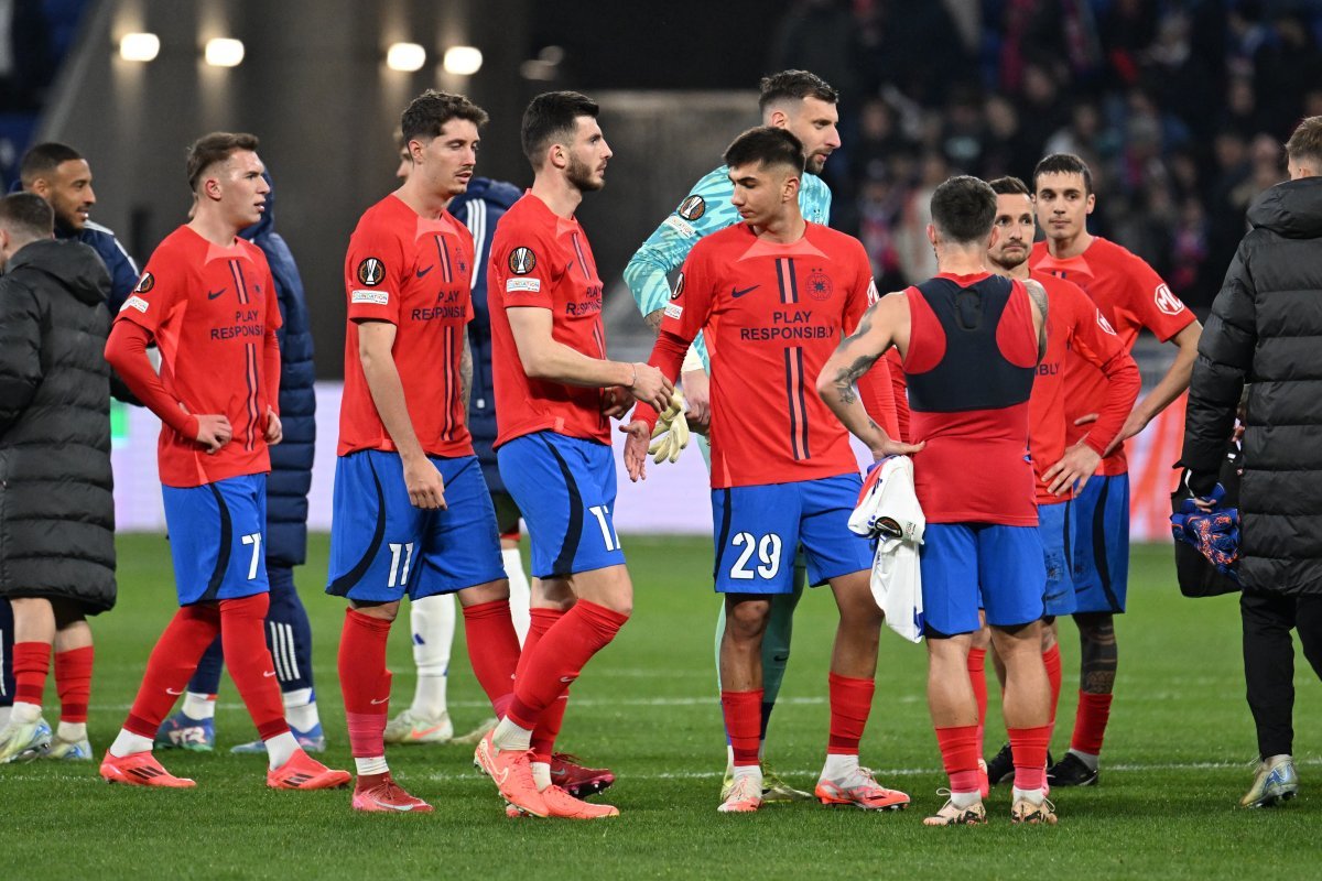 Jucătorul de la FCSB a fost oferit celor de la Legia! Edi Iordănescu a refuzat pe loc