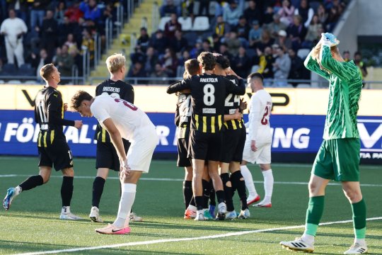 Hacken - CFR Cluj 7-2. Rușine istorică pentru Dan Petrescu și jucătorii săi! Returul pare doar o formalitate