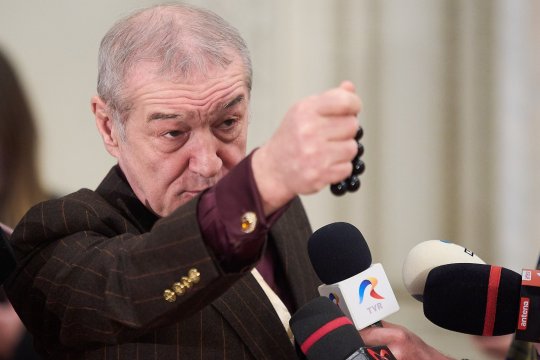 Gigi Becali dă vina pe UEFA pentru problema cu vizele și reclamă arbitrajul: ”Nu ne-a răspuns nimeni o săptămână!” / ”A fost de partea lor”