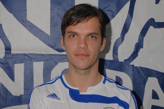 Un fost mijlocaș din România a renunțat la fotbalul profesionist la 25 de ani, pentru a o lua de la zero la Londra: ”Știam că sunt bun, dar nu s-au legat lucrurile”