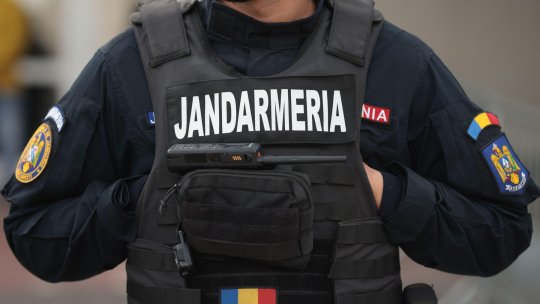 Un lider de galerie din România se revoltă: ”Grețoși jandarmi bucureșteni! Ne-au amenințat că ne pun cu burta pe pământ pentru asta...” + Reacția oficială a Jandarmeriei