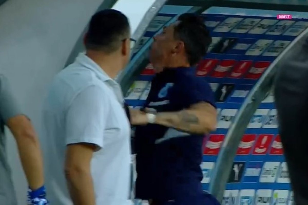 Mirel Rădoi, enervat la finalul meciului cu Petrolul
