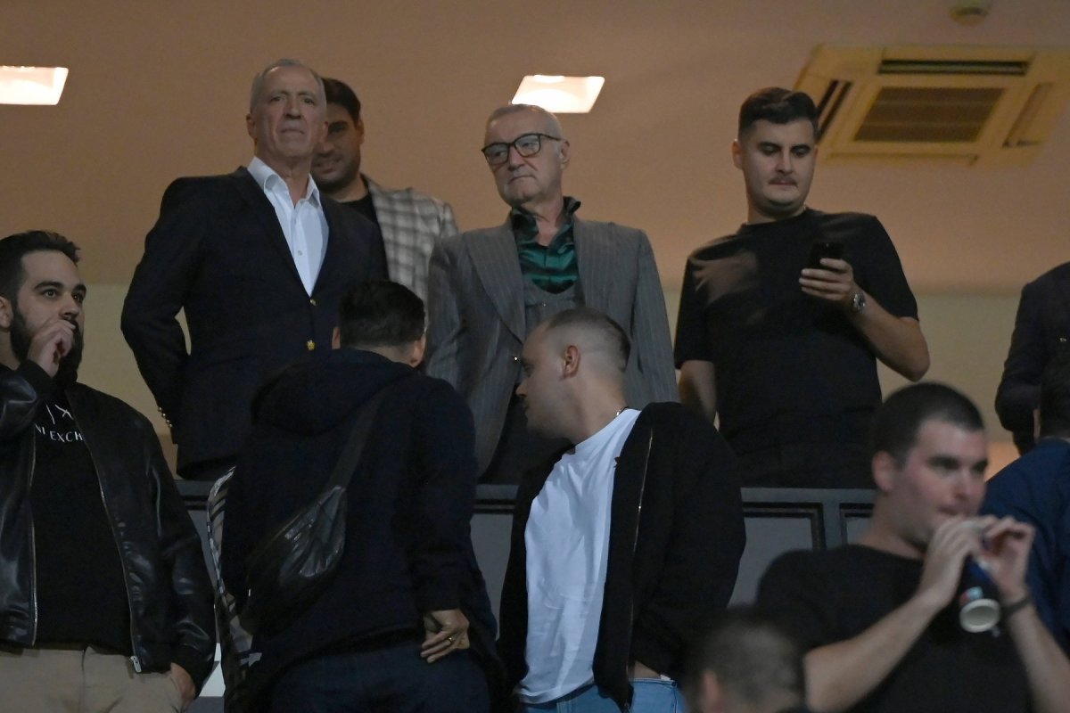 Jucătorii de la FCSB, ”țepuiți” la prime de Gigi Becali: ”Am primit 120.000 de euro și i-am dat înapoi”