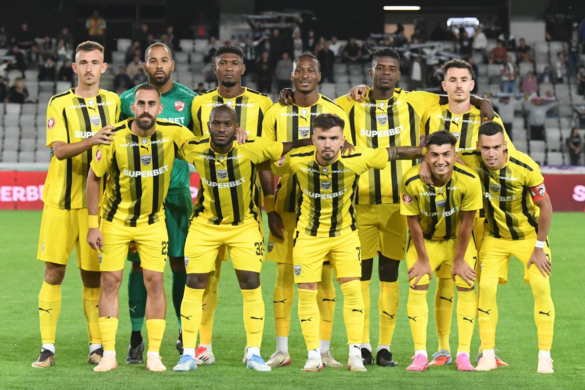 Dinamo își extinde lotul