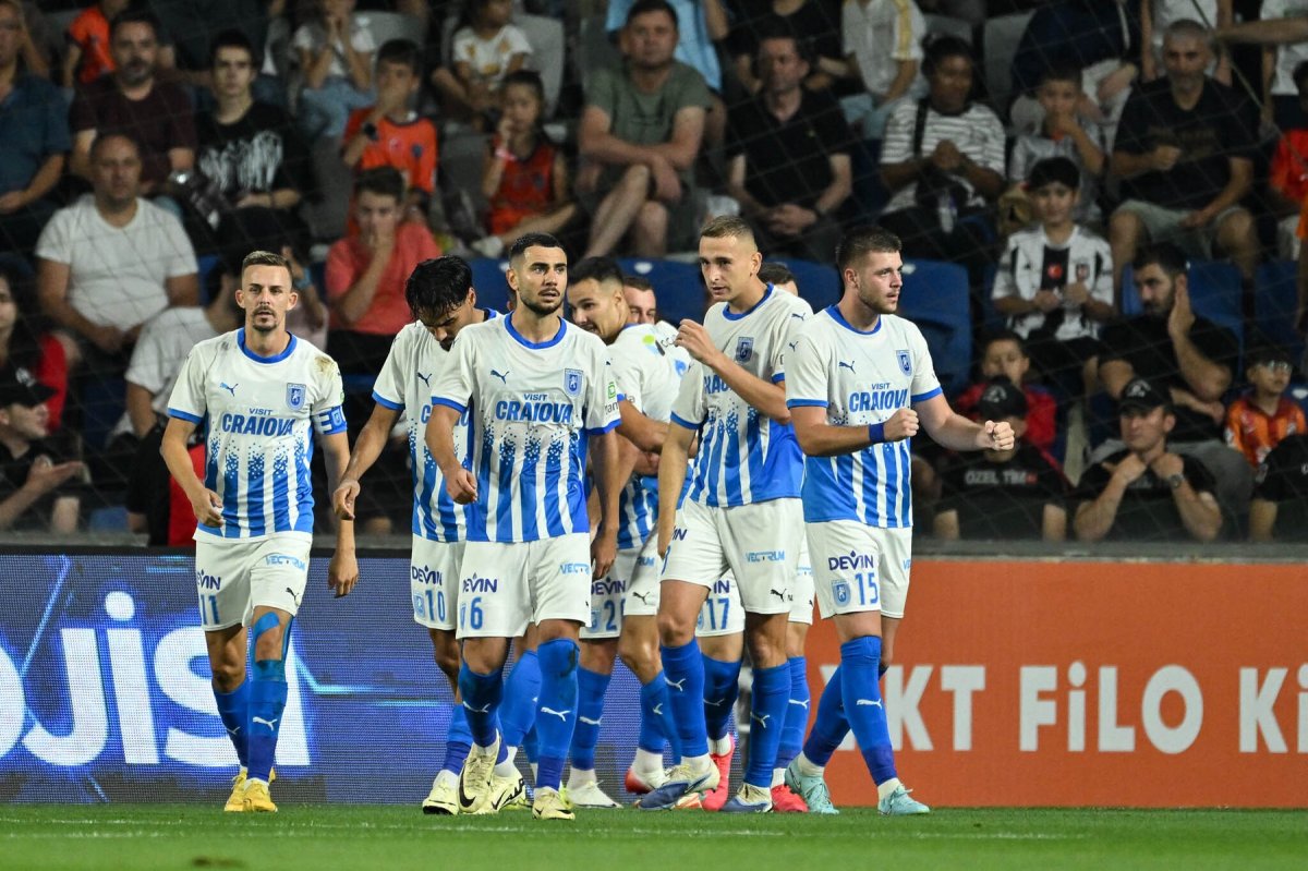Universitatea Craiova se află pe primul loc în clasamentul SuperLigii
