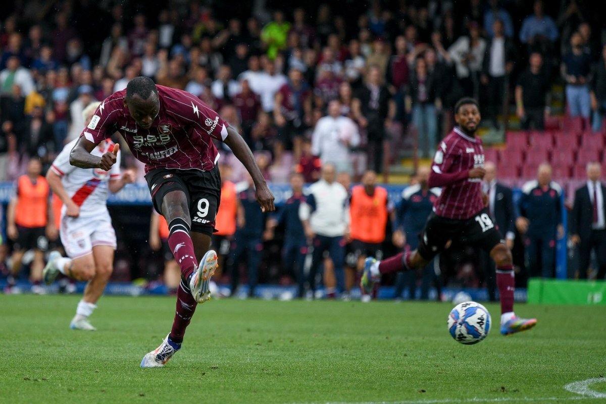 Nwankwo este cotat la 400.000 de euro pe Transfermarkt