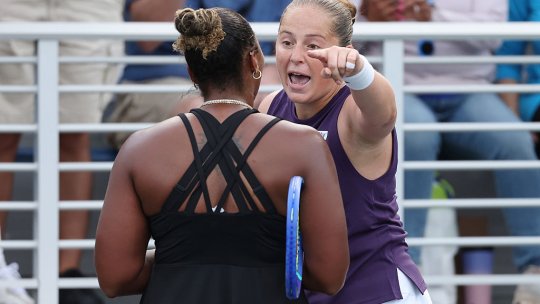 Ostapenko a erupt după eliminarea de la US Open și e acuzată de rasism: "Nu ai clasă, nu ai educație!" Scene rare, cu fosta rivală a Simonei Halep în prim-plan