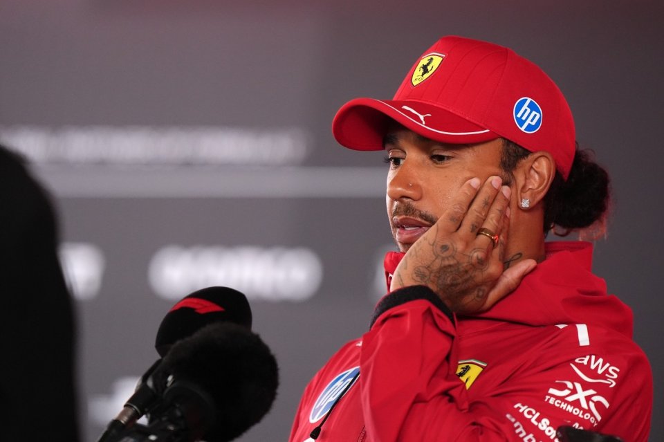 Lewis Hamilton are 105 curse câștigate în Formula 1