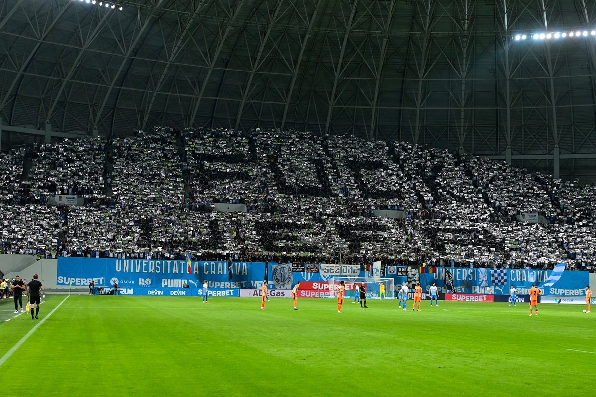 Suporterii Craiovei au avut un mesaj special pentru UEFA