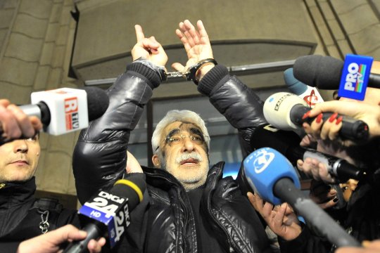 Adrian Sârbu a vrut să scoată un cunoscut jurnalist Pro TV de pe post pentru că i se părea ”prea trist”! Cum îl poreclise