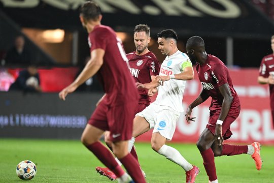 CFR Cluj - FCSB 2-2. Final dramatic în Gruia! Roș-albaștrii au egalat în ultimele minute, ardelenii au încheiat meciul în inferioritate numerică