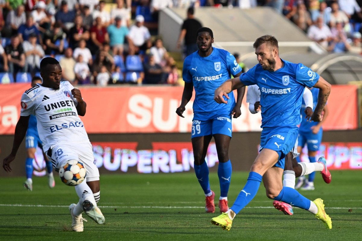 FC Botoșani - Universitatea Craiova 0-0, ACUM, pe iAMsport.ro. Oltenii vor să se distanțeze de urmăritoare