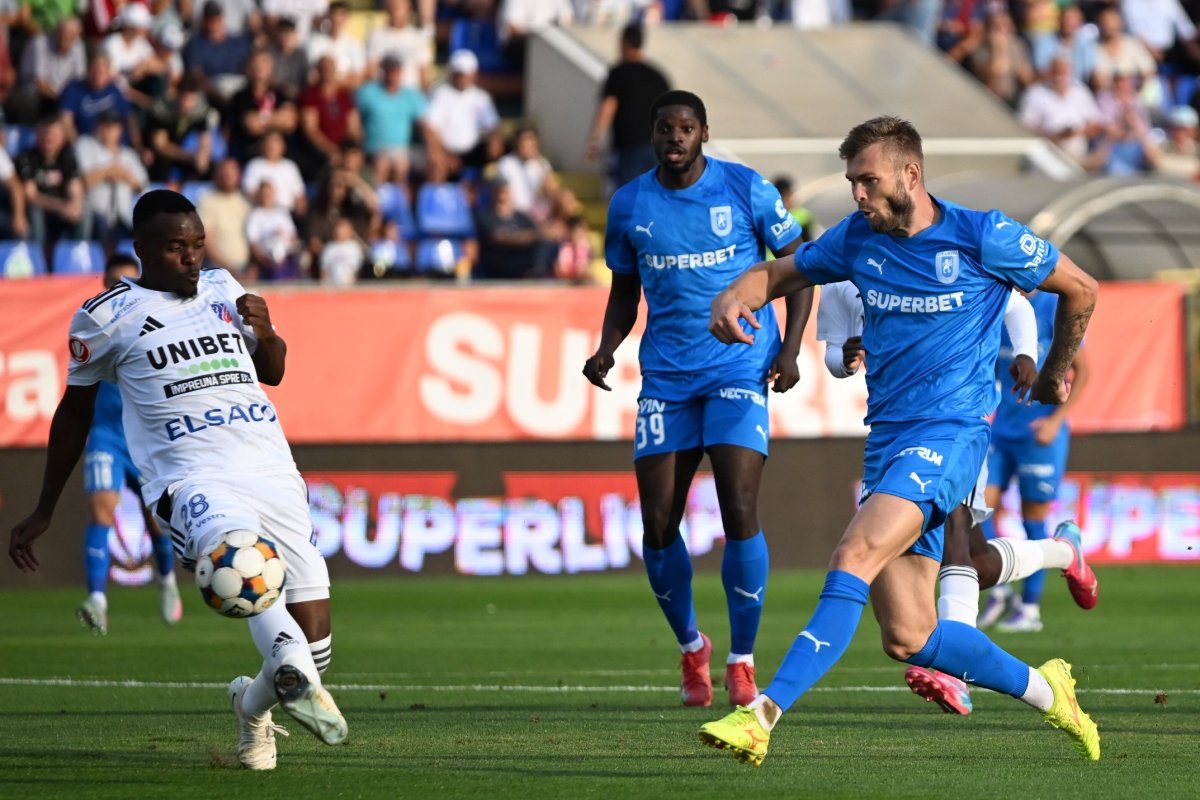 FC Botoșani - Universitatea Craiova 0-0, ACUM, pe iAMsport.ro. Oltenii vor să se distanțeze de urmăritoare