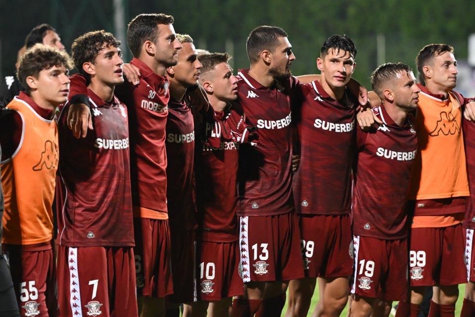 Rapid a făcut anunțul înaintea meciului cu FC Botoșani! Un titular este OUT: ”A suferit o accidentare musculară”