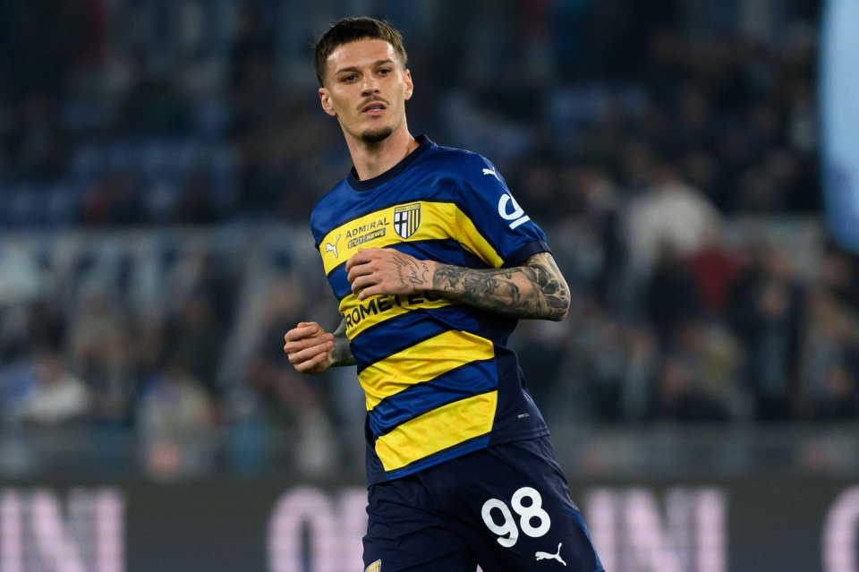 Dennis Man a fost cumpărat de FCSB de la UTA pentru 1.85 milioane de euro