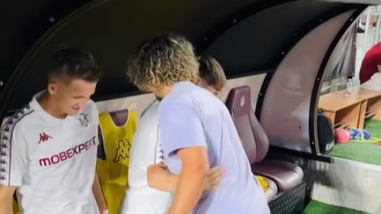 Apariție spectaculoasă la Rapid - FC Botoșani. Fotbalistul a revenit în Giulești după o lungă perioadă