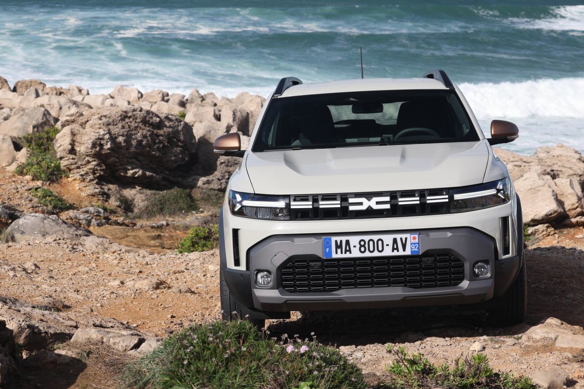 Un jurnalist auto a condus o lună un Dacia Duster 4x4 iar concluziile sunt surprinzătoare