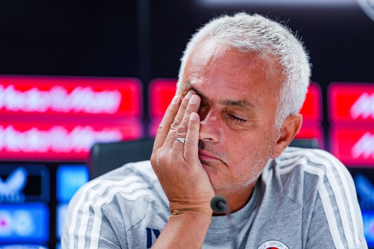 ”Este o parte din istoria mea care pleacă odată cu el”. Jose Murinho, în lacrimi după moartea lui Jorge Coste