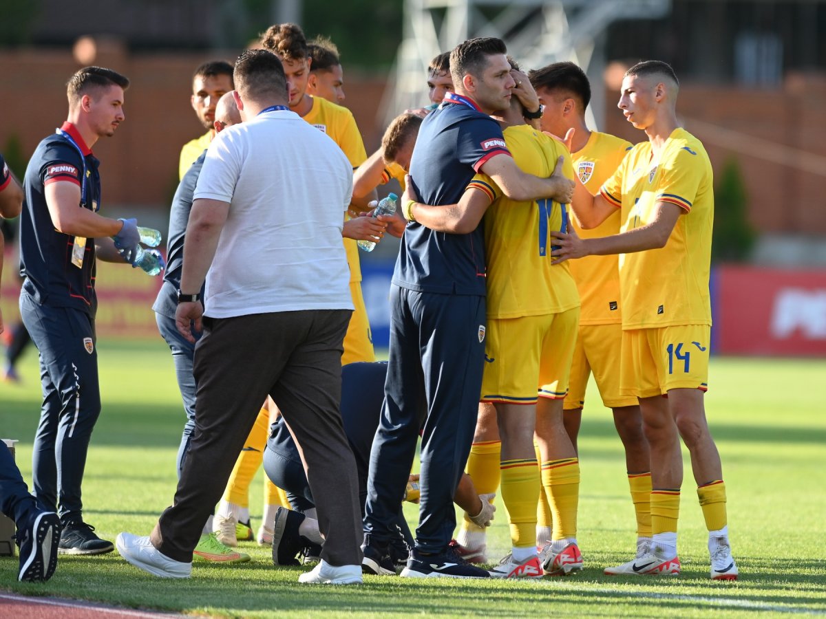 Costin Curelea când antrena reprezentativa U20