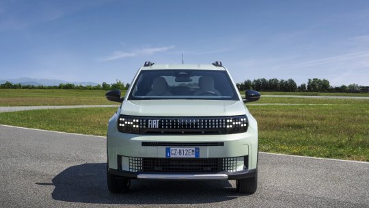 Trei motorizări, o legendă. FIAT lansează a treia versiune a modelului Grande Panda