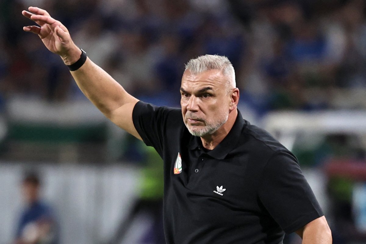 Cosmin Olăroiu, antrenor român