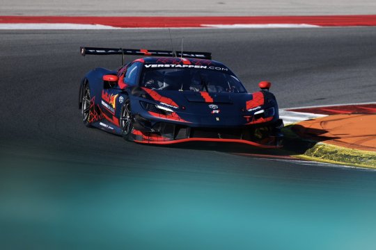 Formula 1 are pauză, nu și Verstappen. Campionul lumii concurează pe Nordschleife