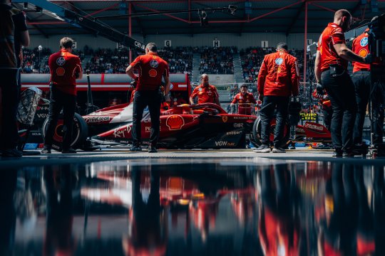 Schimbări importante pentru Ferrari! Două nume grele părăsesc Scuderia