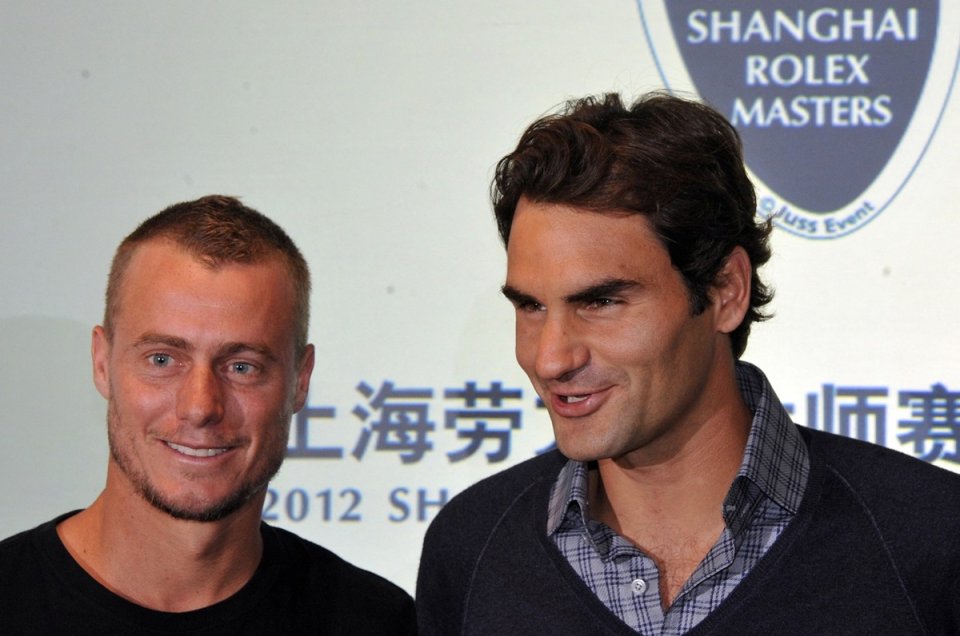 Roger Federer, alături de Lleyton Hewitt