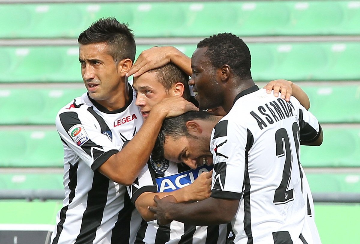 Gabi Torje (în centru) a plecat ulterior la Udinese