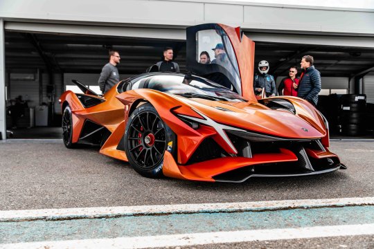 Apollo Project Evo: hypercar-ul legendar revine în ediţie ultra-limitată. Cu un preț pe măsură