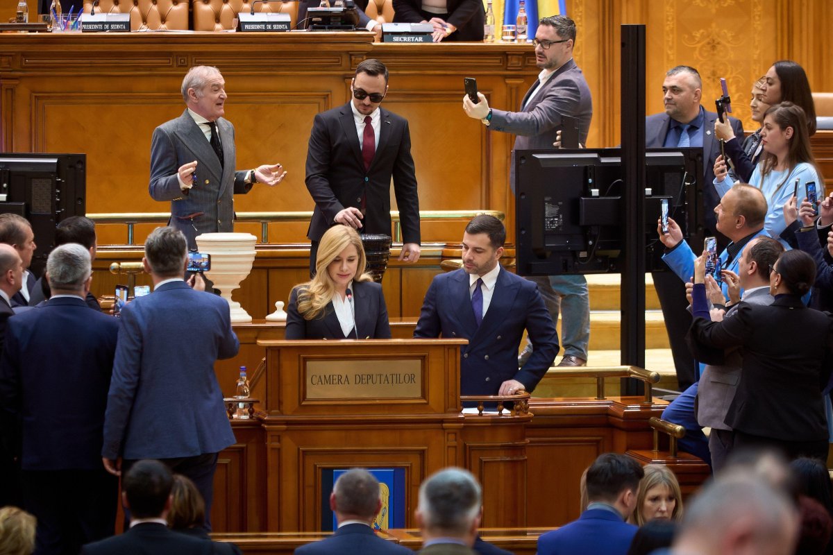 Gigi Becali în Parlament