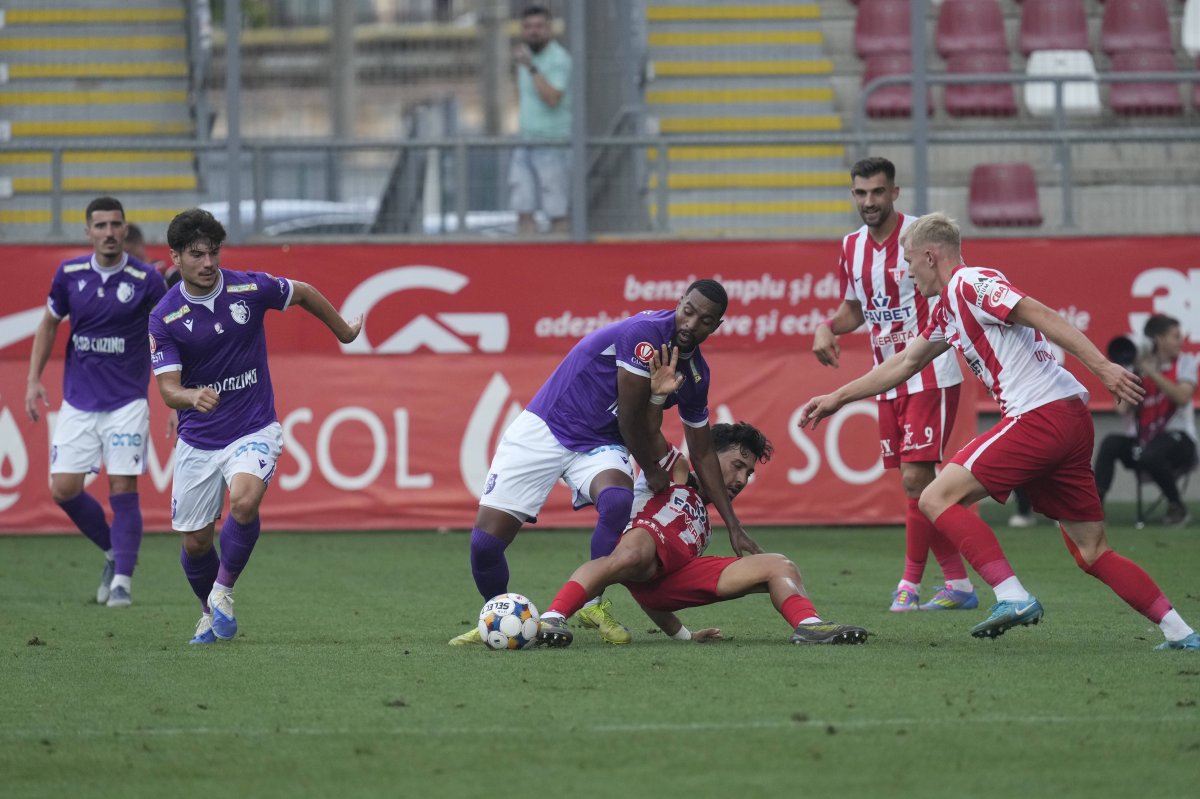 UTA Arad și Argeș au remizat ultima dată, 2-2
