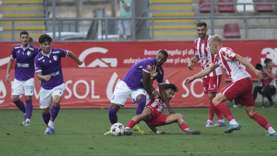 UTA - FC Argeș, de la 16:00, pe iAMsport.ro. Echipele de start