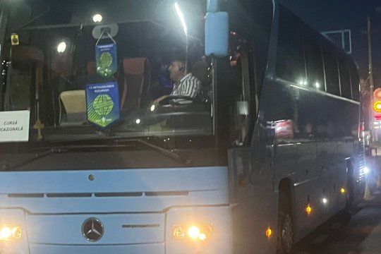 Scene ireale în Superliga! Au venit la meci cu STB-ul și patronul a adus apa