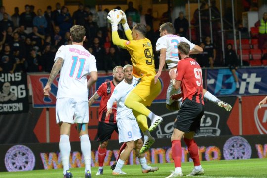 Csikszereda - FCSB 1-1. Start de campionat dezastruos pentru campioni. FCSB rămâne cu o victorie în 9 etape