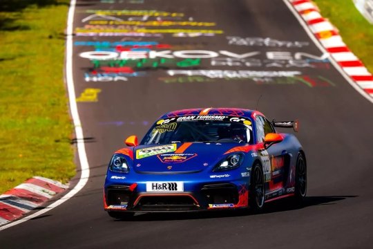 Aventura lui Verstappen în Nordschleife amintește de debutul său istoric în F1