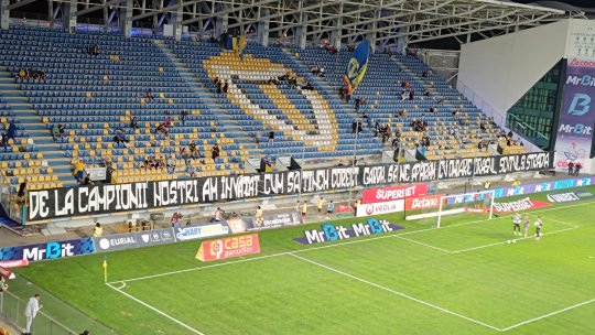 Mesajul afișat de suporterii Petrolului la partida cu Dinamo