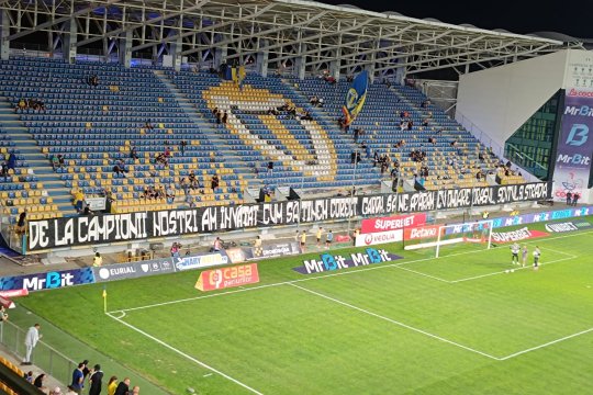 Mesajul afișat de suporterii Petrolului la partida cu Dinamo