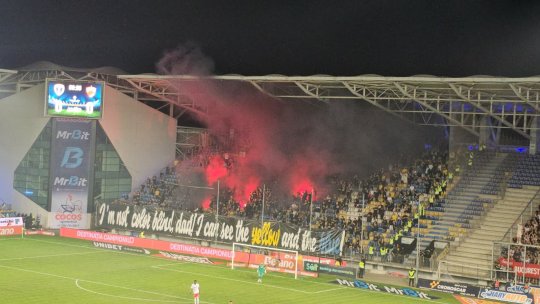 Incident la Ploiești înaintea meciului Petrolul - Dinamo. Suporterii ”câinilor”, opriți la intrarea pe stadion