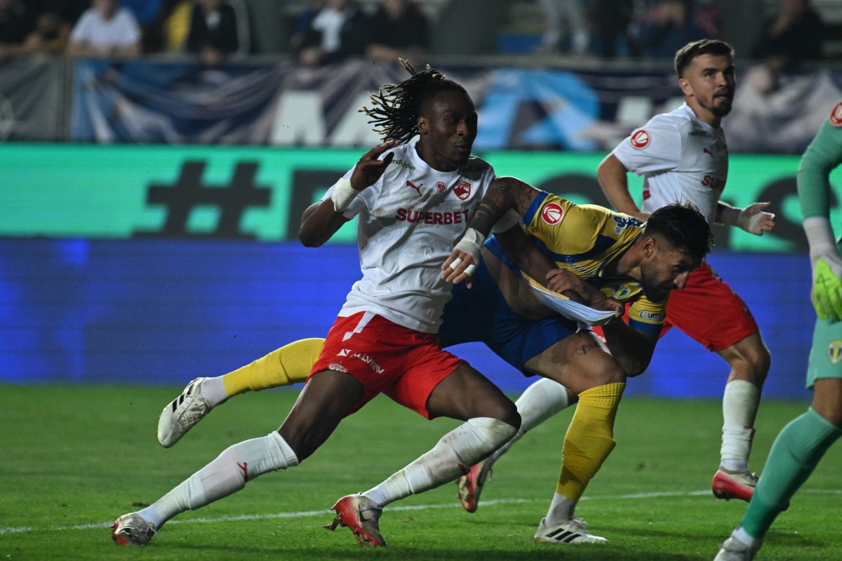 Jucătorii Petrolului plâng după Ciobotariu: ”Un om așa bun. În pregătiri eram formidabili”