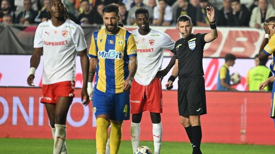 Fostul mijlocaș de la FCSB l-a luat la țintă pe Chivulete după Petrolul - Dinamo: ”Fricos! A luat niște decizii de neînțeles”