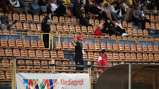 Un antrenor din Liga 2 amenință că vine cu leucoplast la gură în etapa următoare: ”Să fie arbitrul mulțumit!”