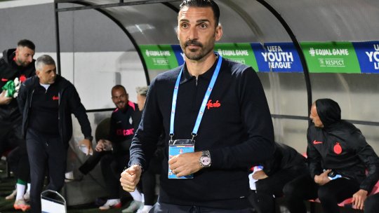 ”Ce faci, te duci și îi spui jucătorului că tu ai vrut să-l mai ții în teren, dar așa a zis patronul?”. Fostul antrenor de la FCSB, atac dur la Elias Charalambous